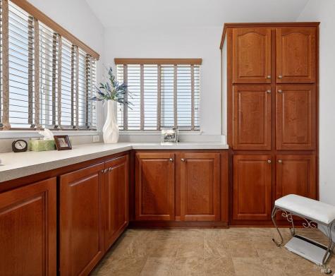 10 Shamrock Circle Santa Rosa CA 95403