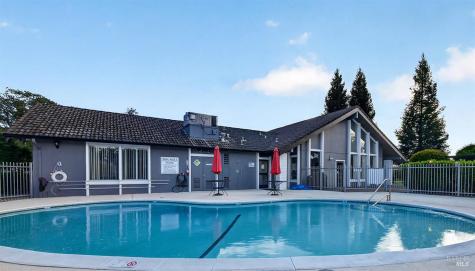10 Shamrock Circle Santa Rosa CA 95403