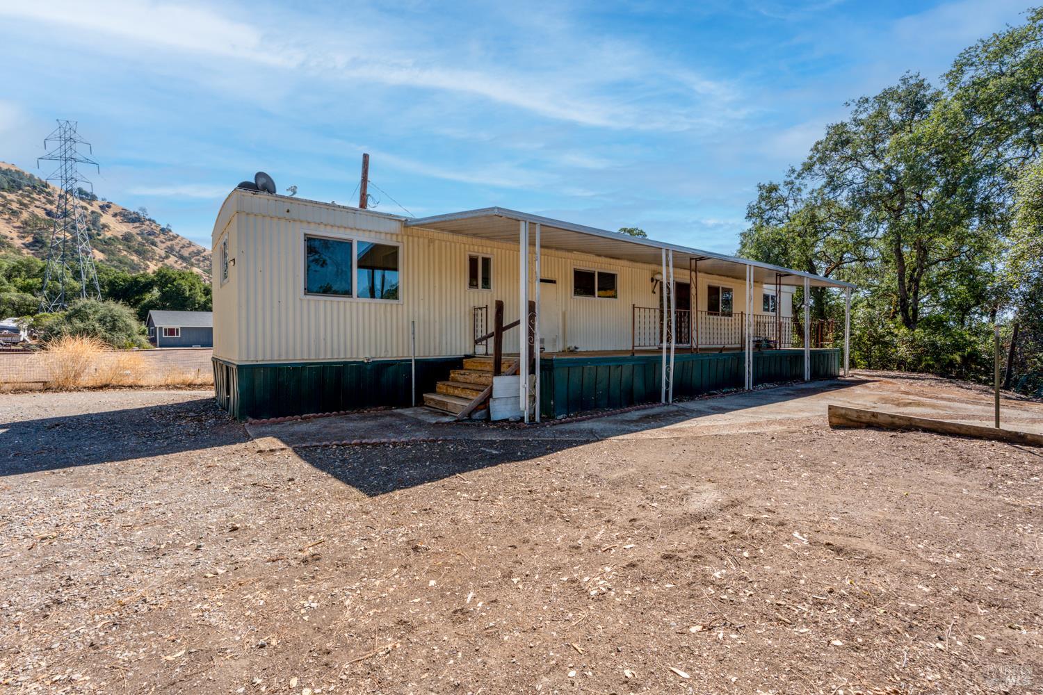 3072 Gardner Road Nice CA 95464
