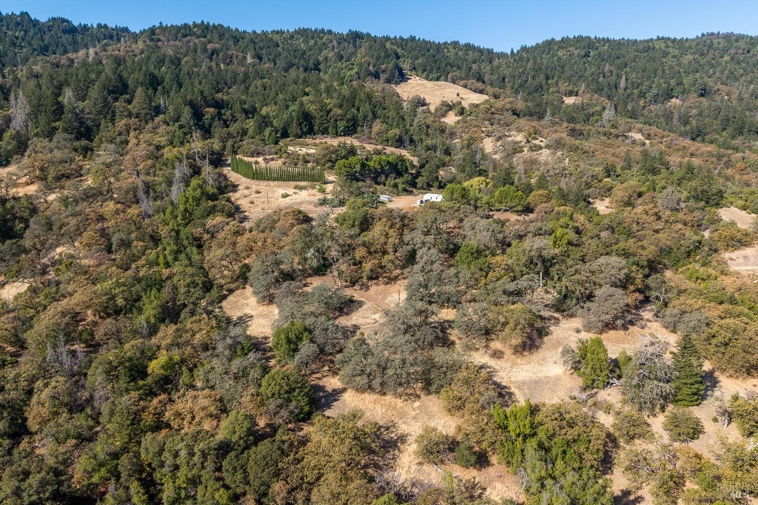 6650 Robinson Creek Road Ukiah CA 95482