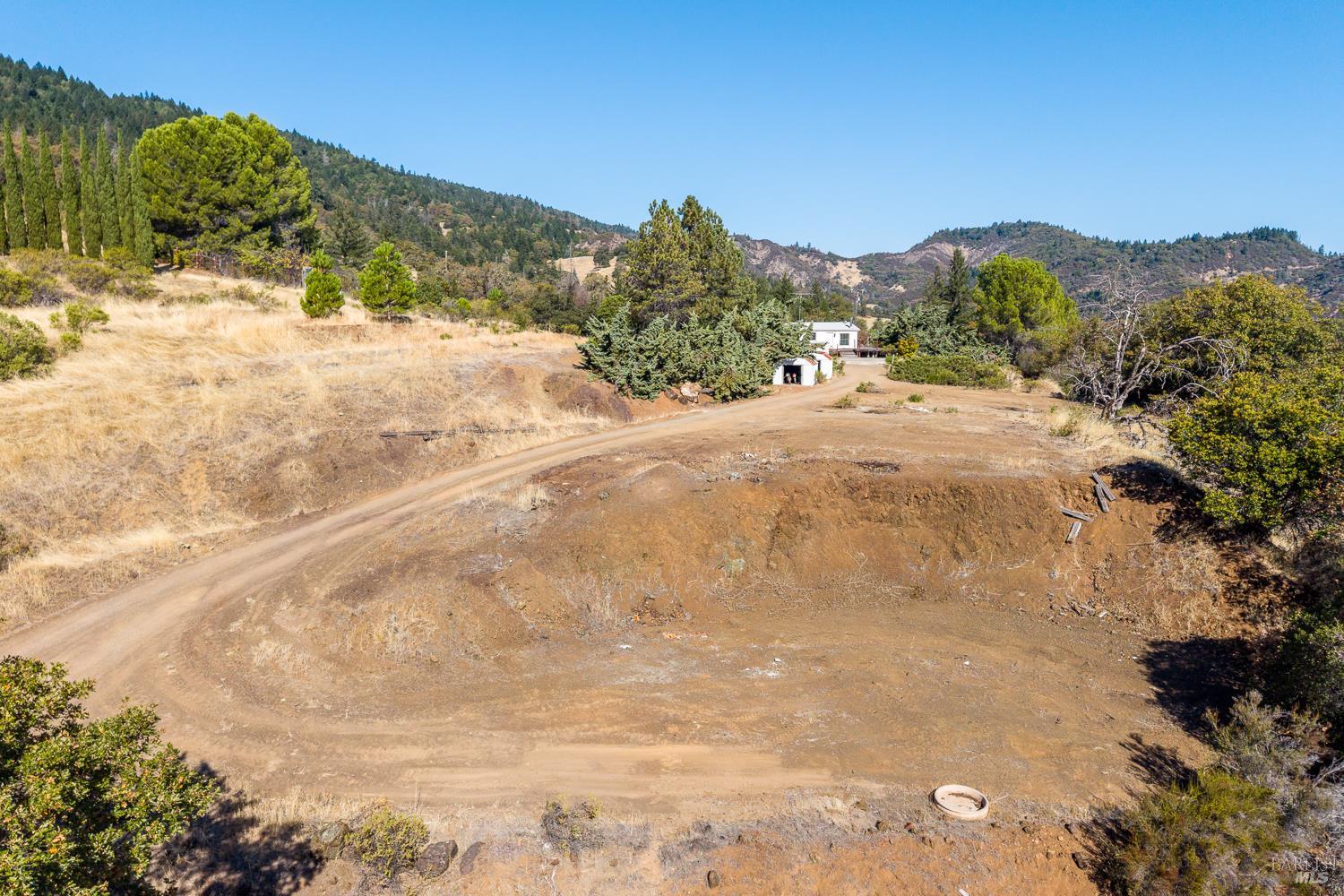 6650 Robinson Creek Road Ukiah CA 95482