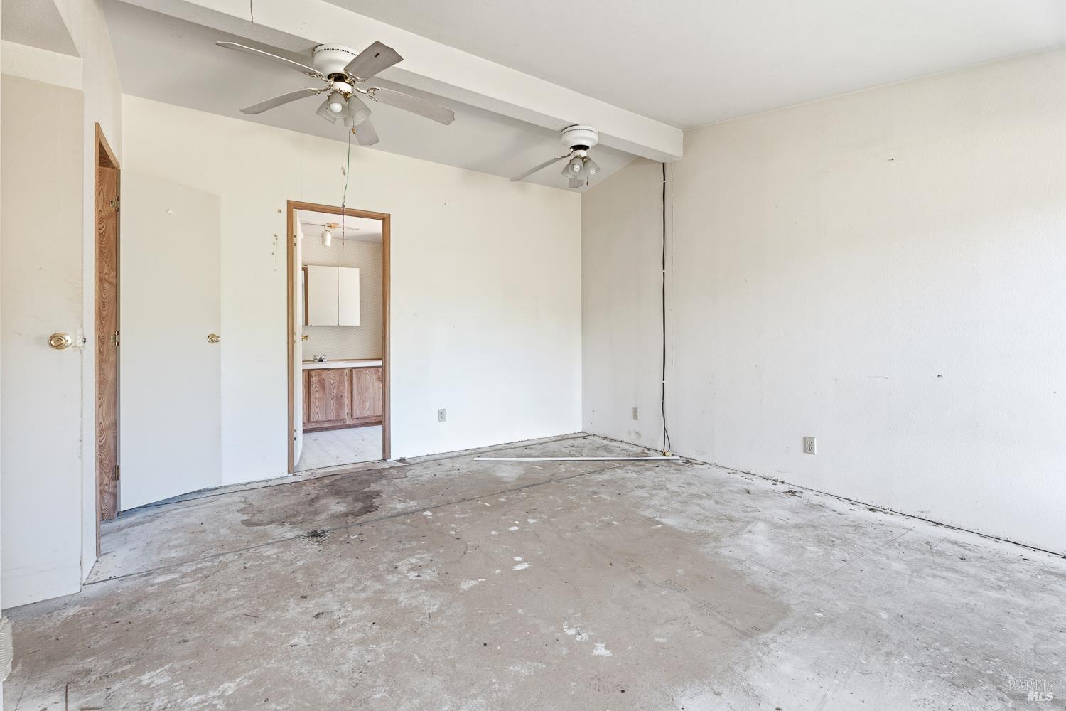 6650 Robinson Creek Road Ukiah CA 95482