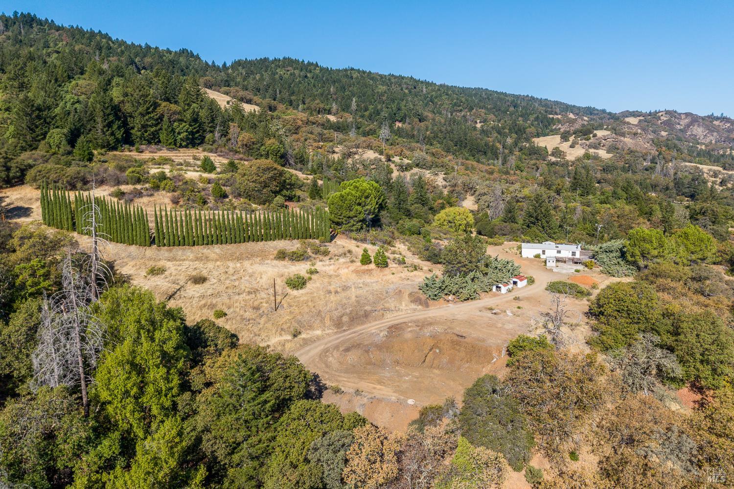 6650 Robinson Creek Road Ukiah CA 95482