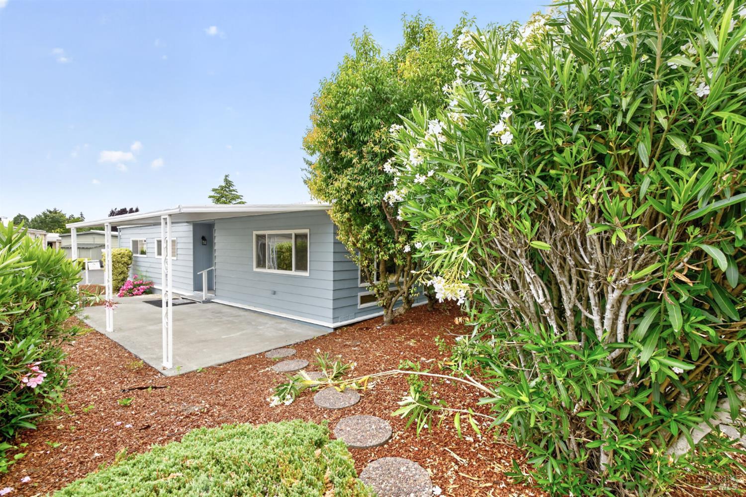 21 Sequoia Circle Santa Rosa CA 95401