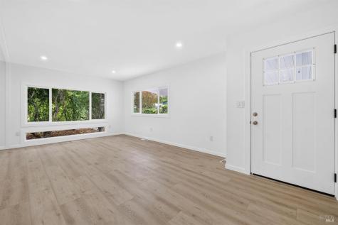 21 Sequoia Circle Santa Rosa CA 95401