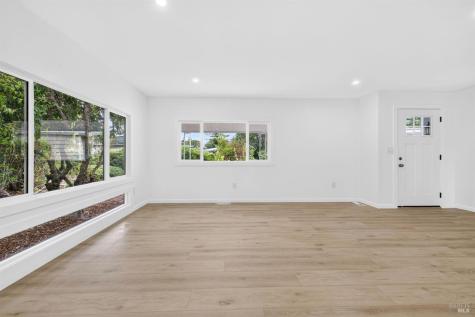 21 Sequoia Circle Santa Rosa CA 95401
