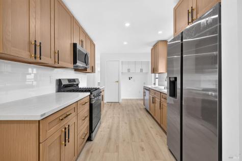 21 Sequoia Circle Santa Rosa CA 95401