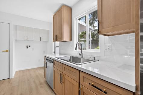 21 Sequoia Circle Santa Rosa CA 95401