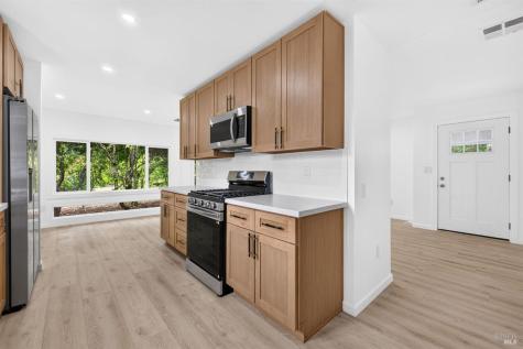 21 Sequoia Circle Santa Rosa CA 95401
