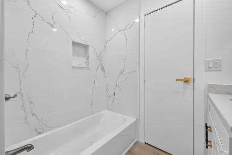 21 Sequoia Circle Santa Rosa CA 95401
