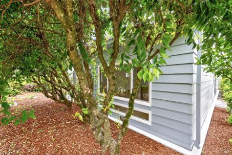 21 Sequoia Circle Santa Rosa CA 95401