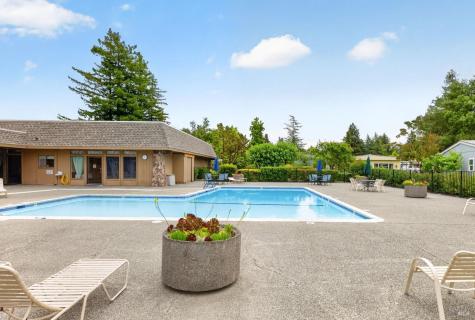 21 Sequoia Circle Santa Rosa CA 95401