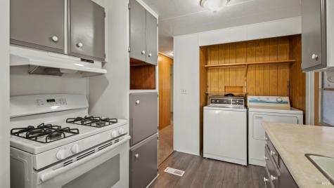 148 Oakwood Drive Petaluma CA 94954