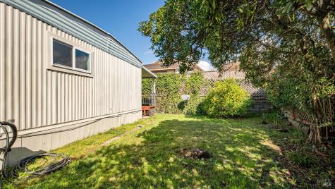 148 Oakwood Drive Petaluma CA 94954