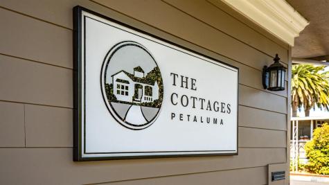 148 Oakwood Drive Petaluma CA 94954