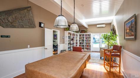 148 Oakwood Drive Petaluma CA 94954