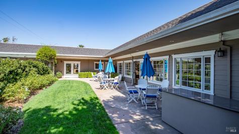 148 Oakwood Drive Petaluma CA 94954