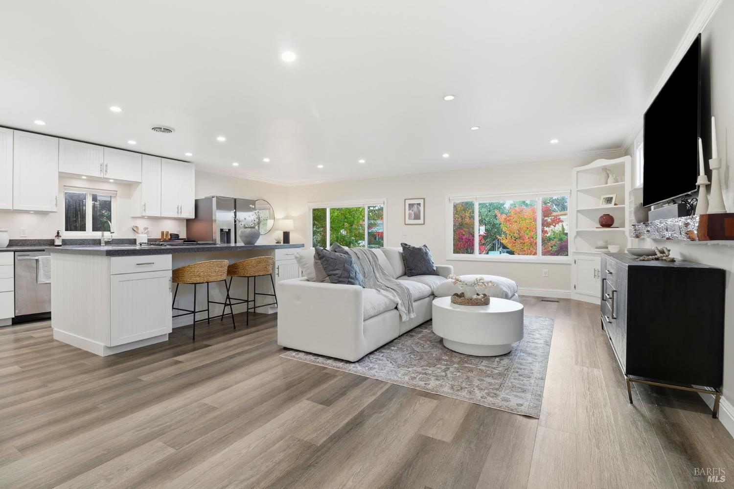 805 Las Palmas Novato CA 94949