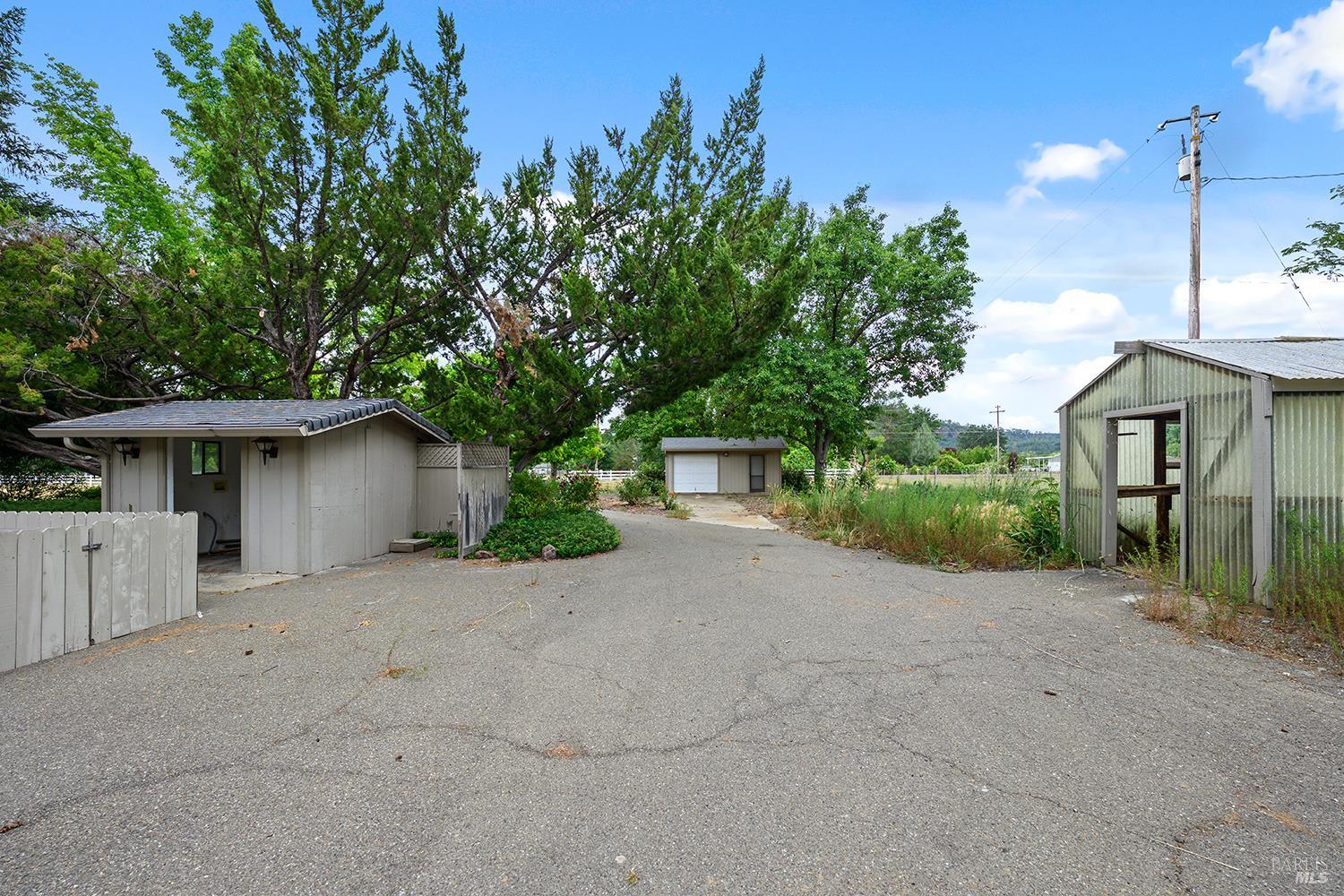 11997 Riata Road Lower Lake CA 95457