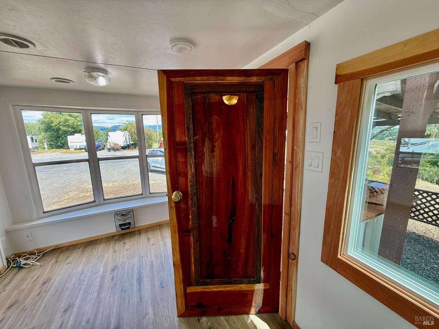 230 Theresa Drive Cloverdale CA 95425
