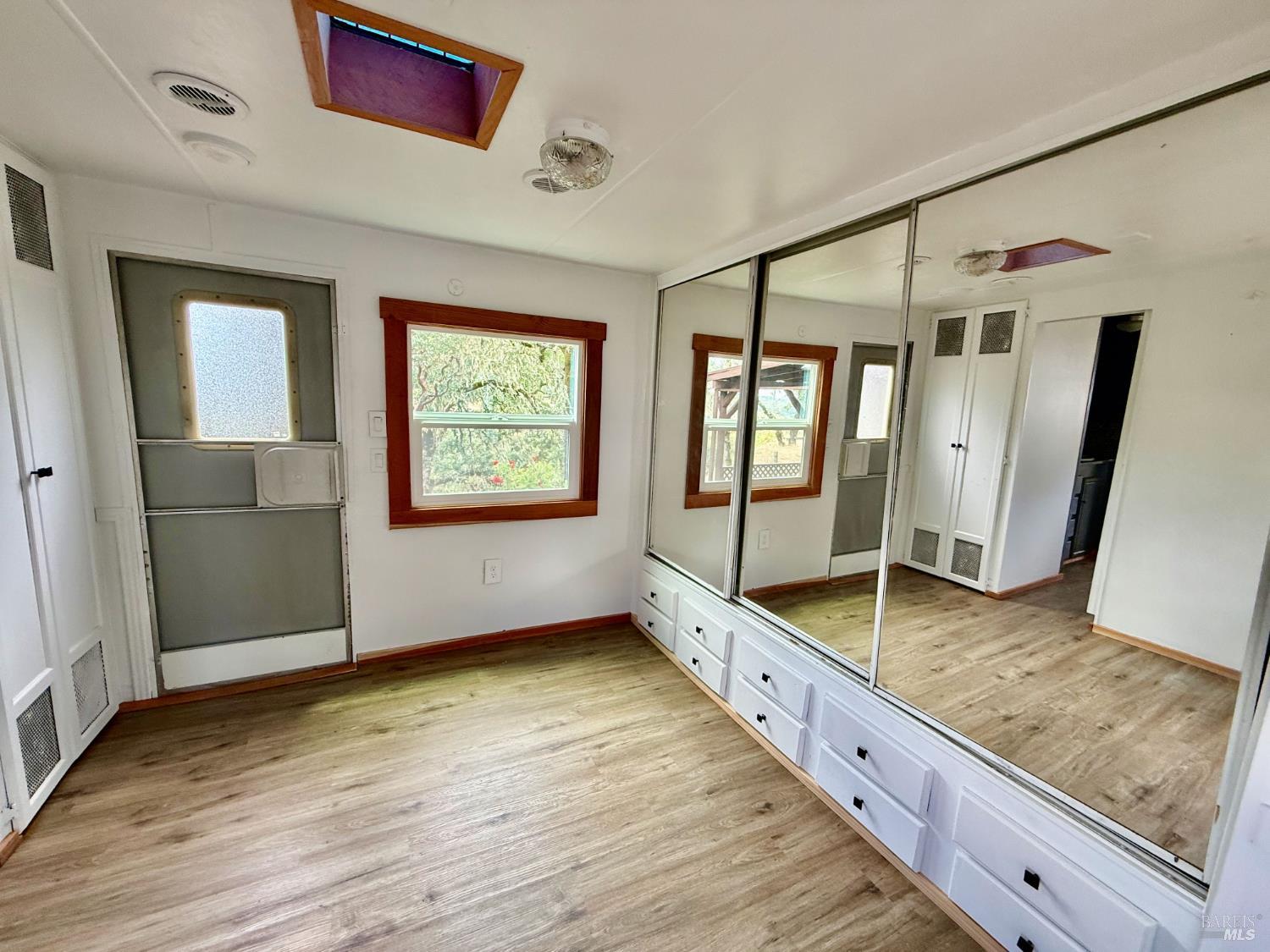 230 Theresa Drive Cloverdale CA 95425