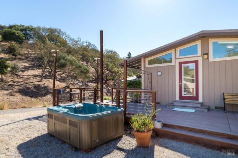 52 Glen Road Novato CA 94945