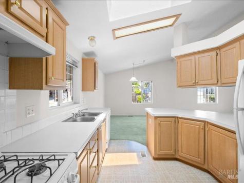 8173 Willow Street Windsor CA 95492