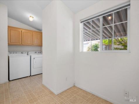 8173 Willow Street Windsor CA 95492