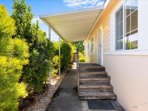 8173 Willow Street Windsor CA 95492
