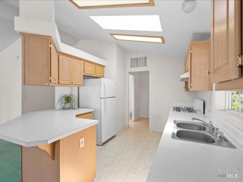 8173 Willow Street Windsor CA 95492