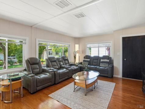 815 Las Palmas Avenue Novato CA 94949