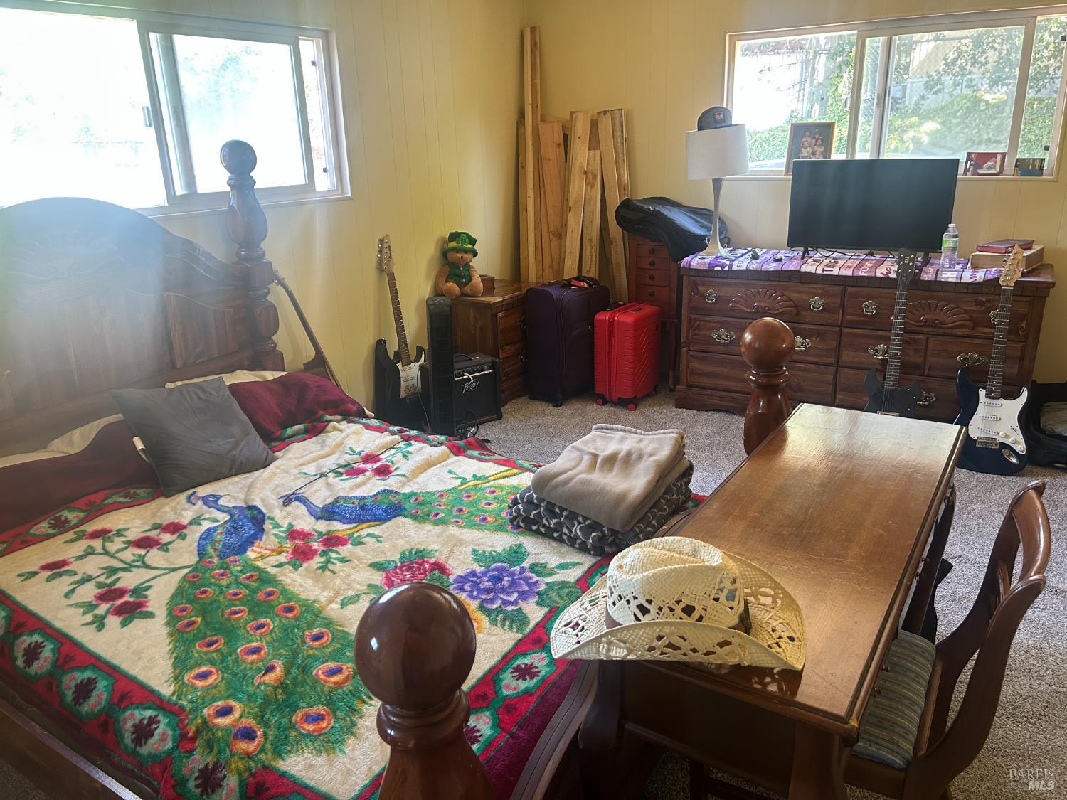 94 W Valley Street Willits CA 95490