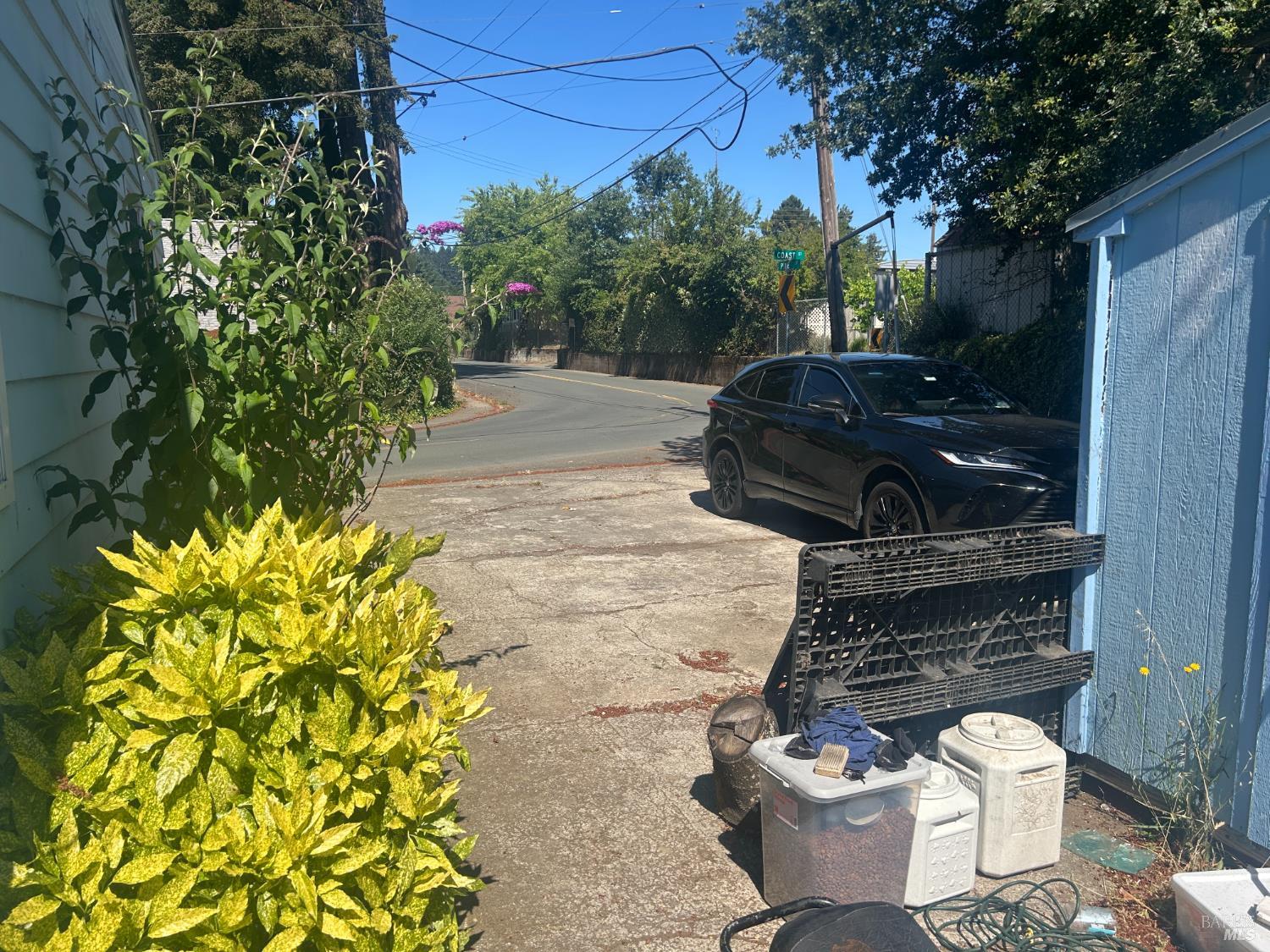 94 W Valley Street Willits CA 95490