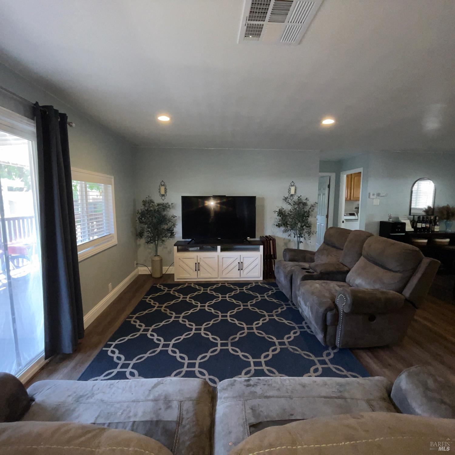 193 Rancho Verde Circle Rohnert Park CA 94928