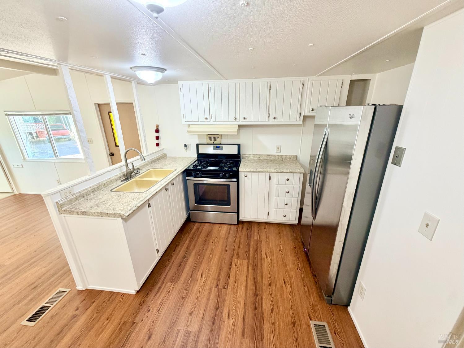 5756 Lois Avenue Santa Rosa CA 95403