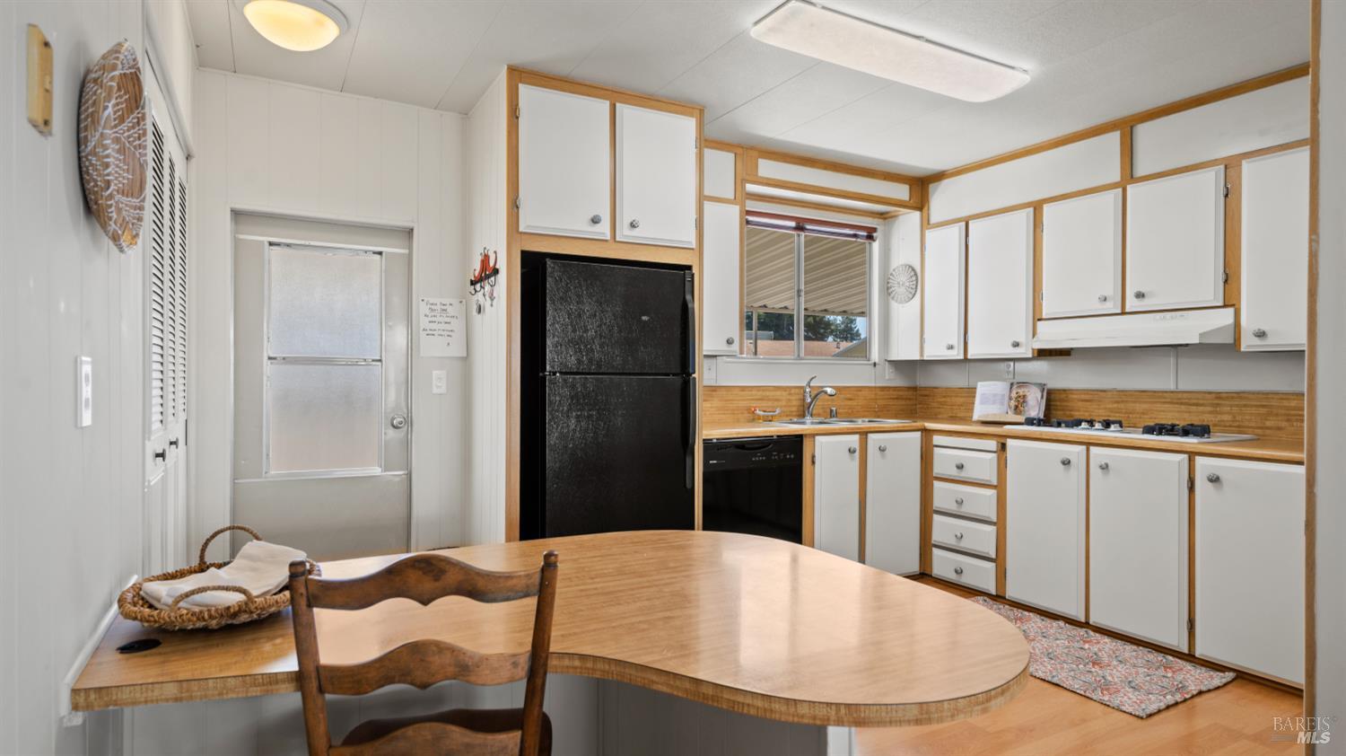 93 Kilarney Lane Santa Rosa CA 95403