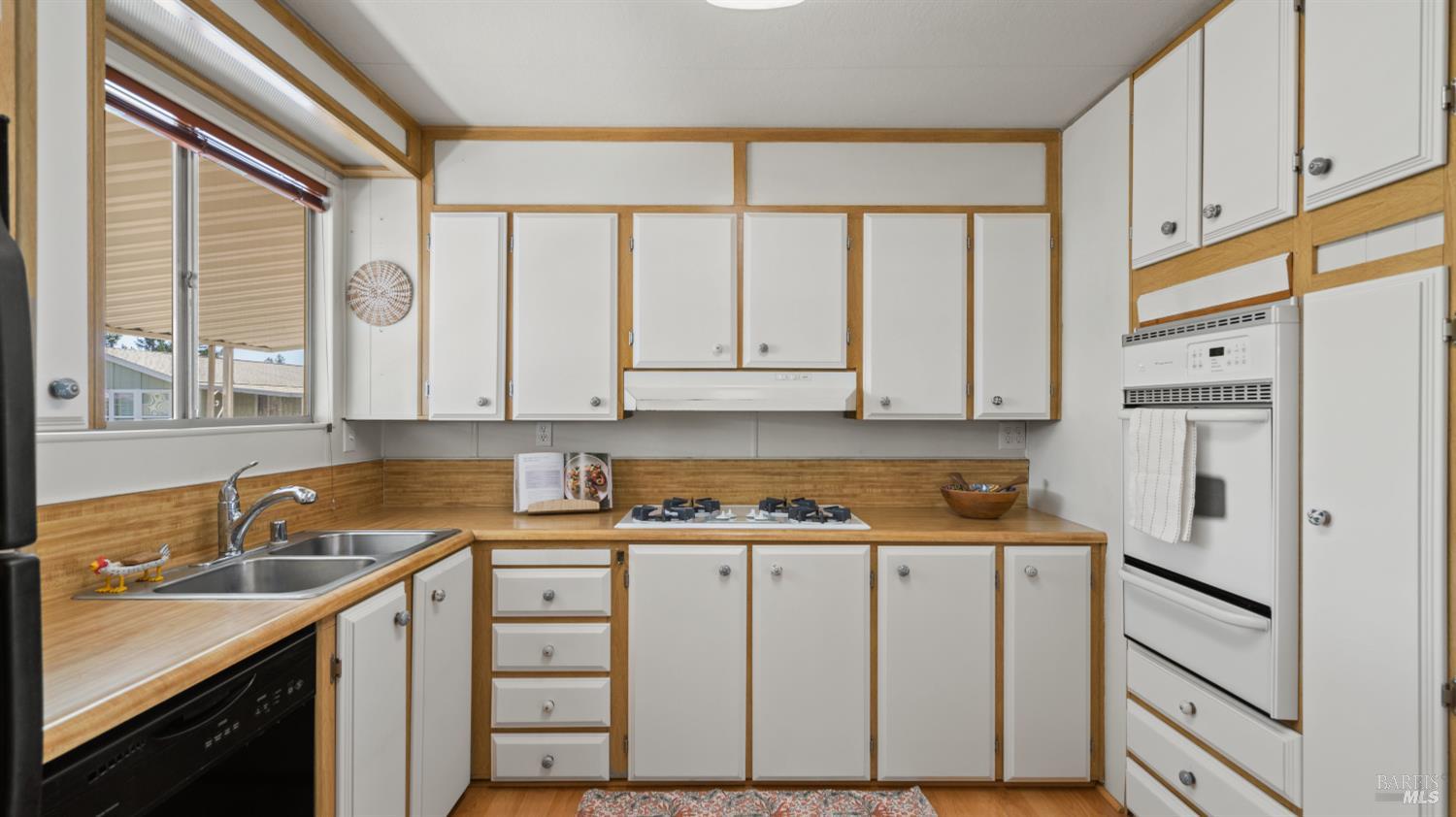 93 Kilarney Lane Santa Rosa CA 95403