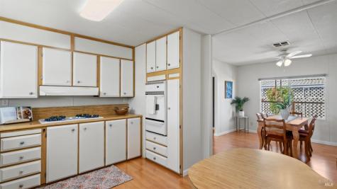 93 Kilarney Lane Santa Rosa CA 95403