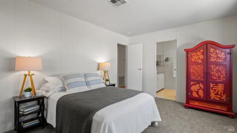 93 Kilarney Lane Santa Rosa CA 95403