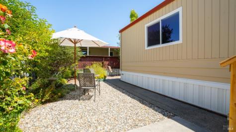 93 Kilarney Lane Santa Rosa CA 95403