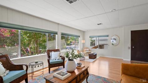 93 Kilarney Lane Santa Rosa CA 95403
