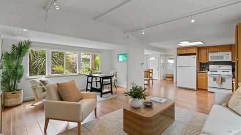 204 Barcelona Avenue Novato CA 94949