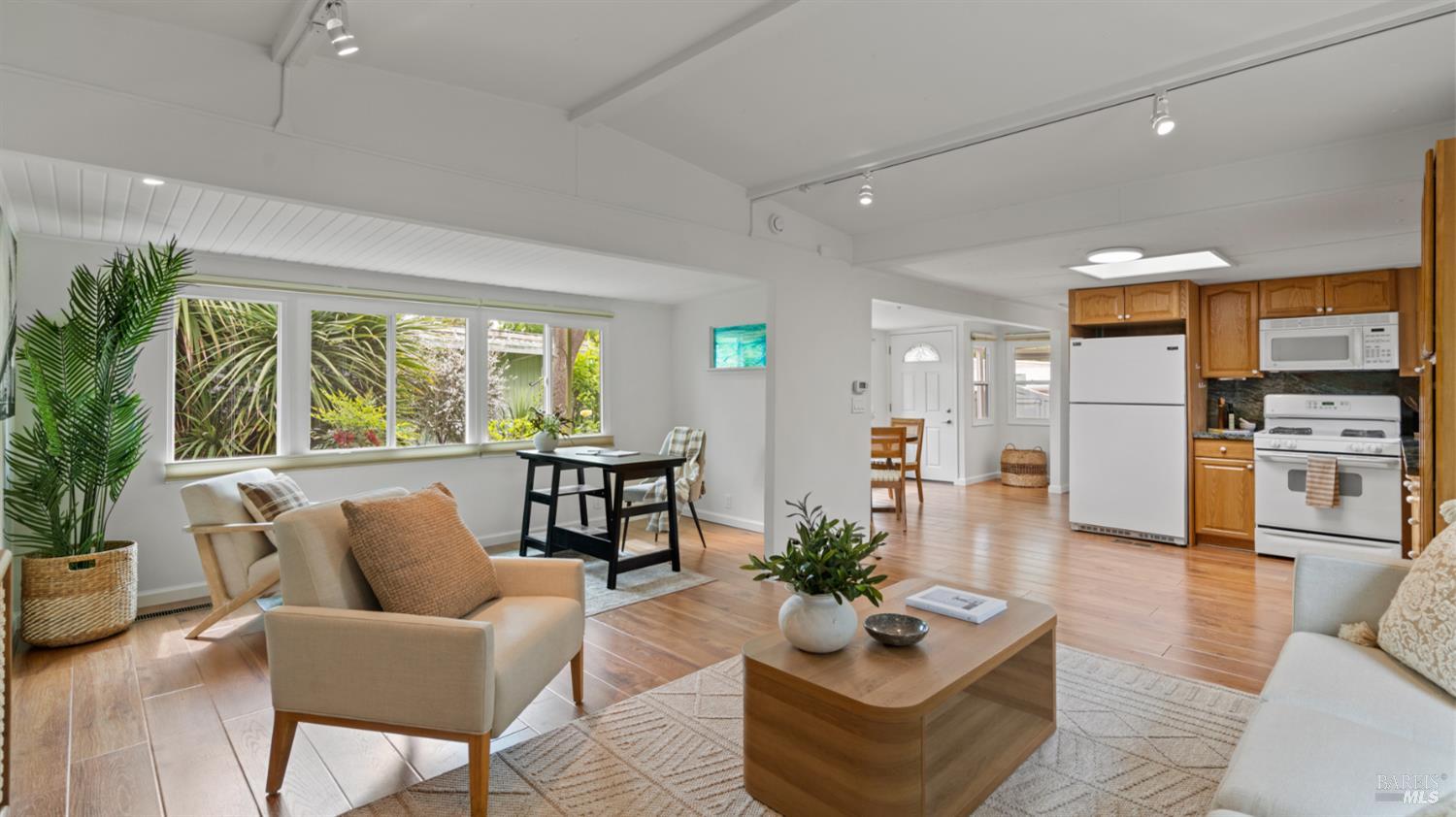 204 Barcelona Avenue Novato CA 94949
