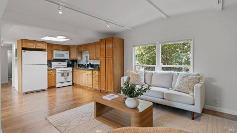 204 Barcelona Avenue Novato CA 94949