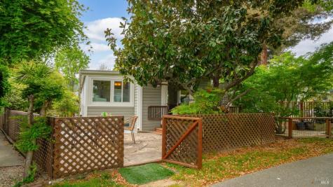 204 Barcelona Avenue Novato CA 94949