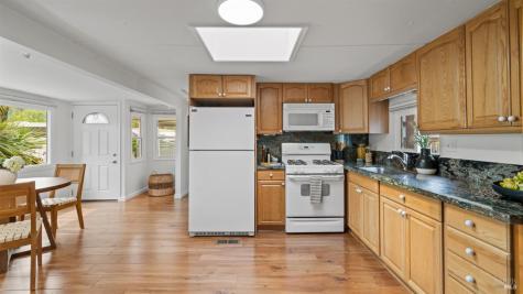 204 Barcelona Avenue Novato CA 94949