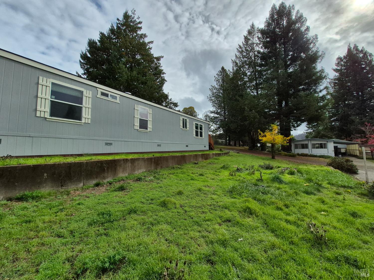 10755 Mobile Village Way Willits CA 95490