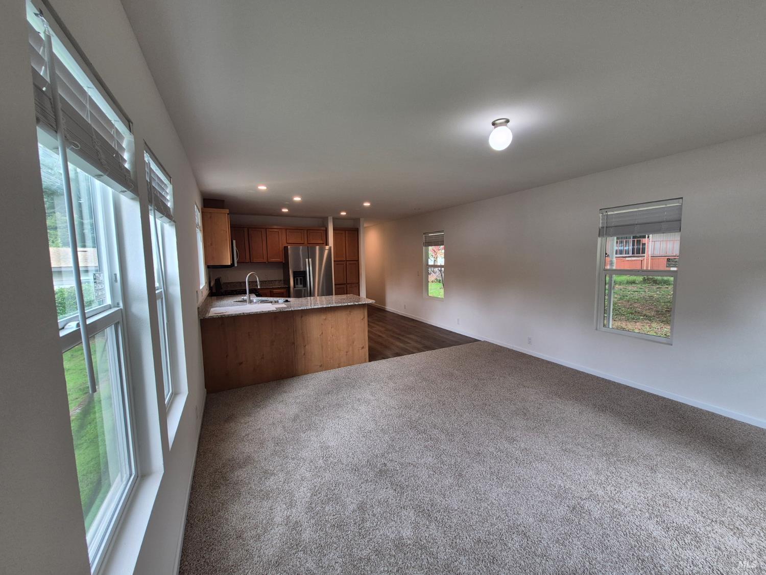 10755 Mobile Village Way Willits CA 95490