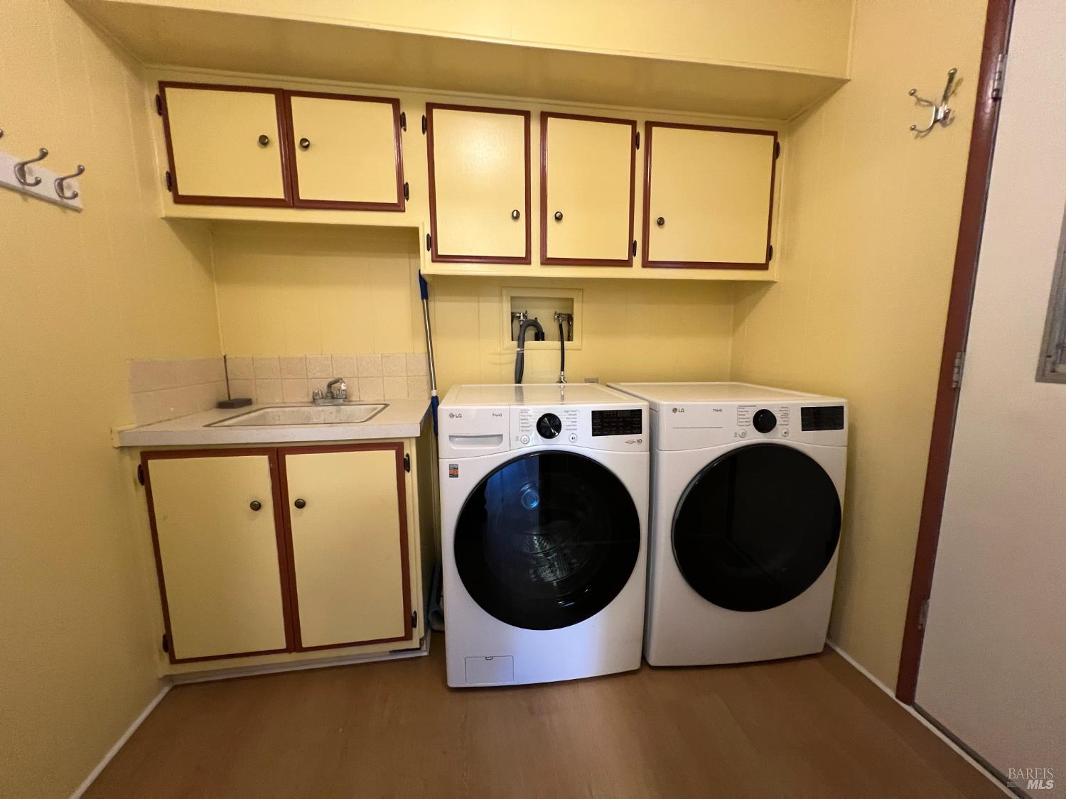 660 Leslie Street Ukiah CA 95482