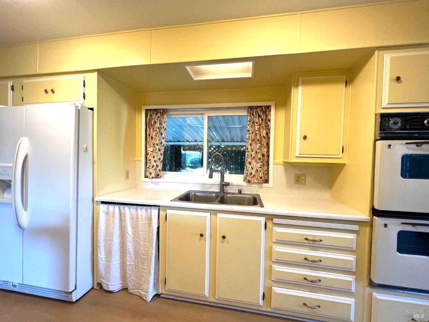 660 Leslie Street Ukiah CA 95482